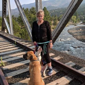 Meet your Posher, Leslie